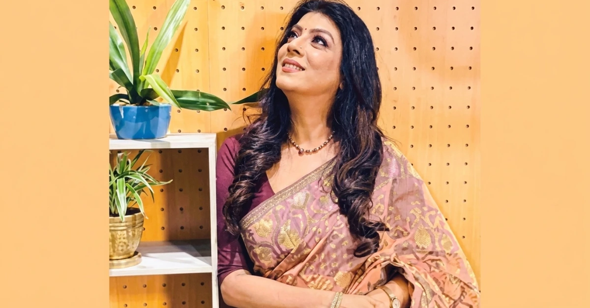 সাদিয়া ইসলাম মৌর নতুন মিউজিক ভিডিও পেন্সিল হিল
