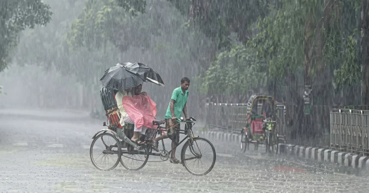 ২৪ ঘণ্টার মধ্যে ভারি বর্ষণের শঙ্কা