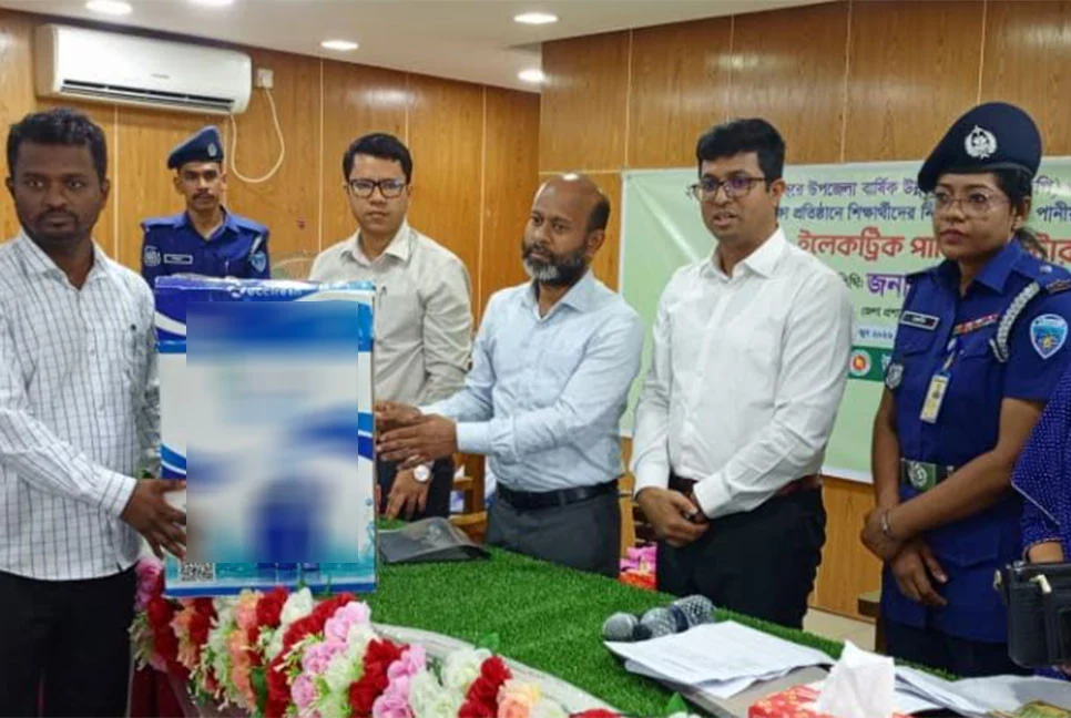 বাল্যবিবাহ প্রতিরোধ কসবা জেলা প্রশাসকের সভা