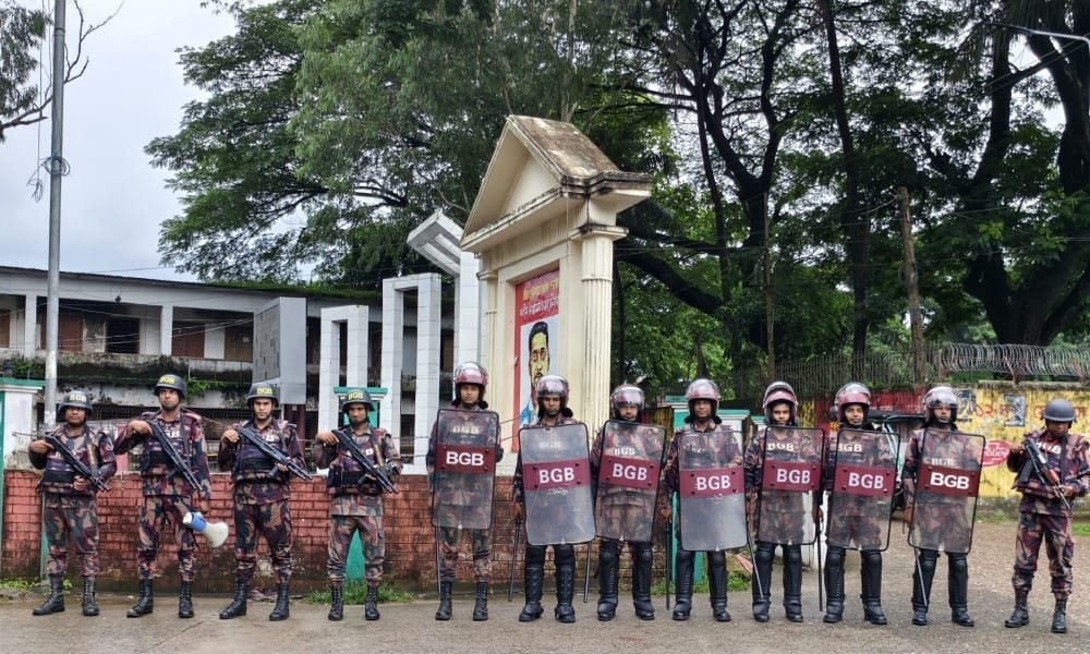টেকনাফে বিজিবির টহল জোরদার