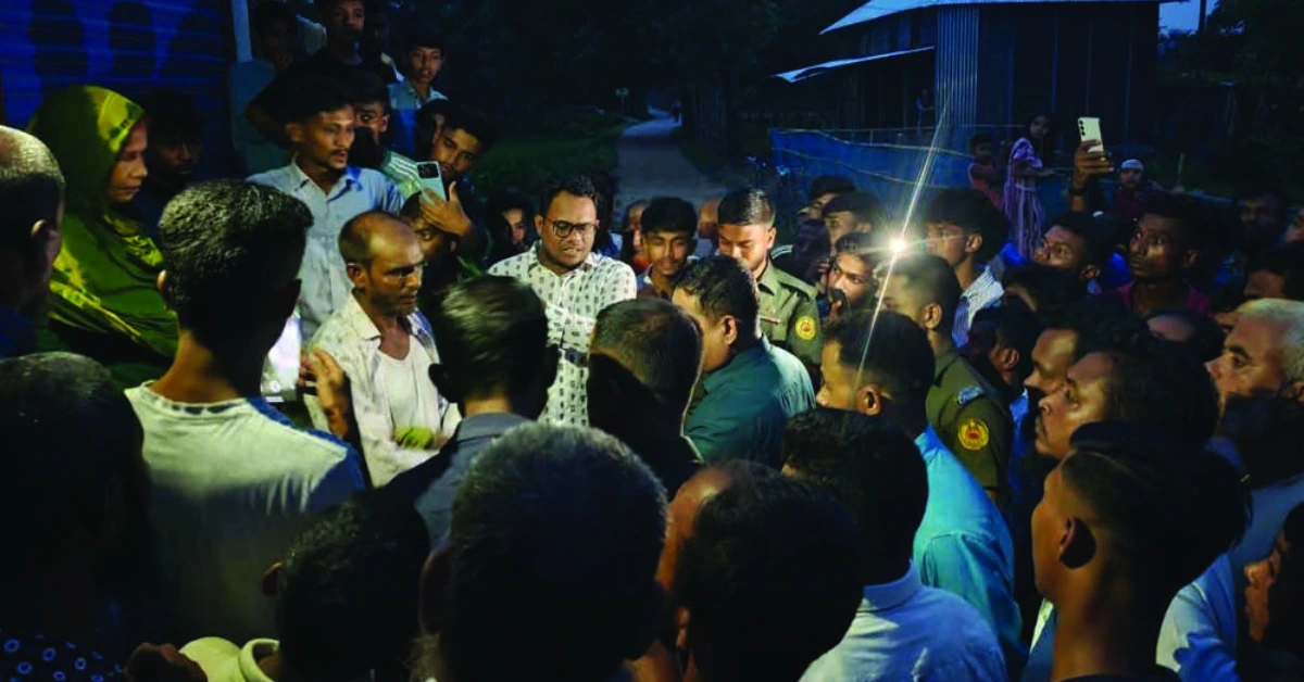 হালুয়াঘাটে ইয়াবা বিক্রি
