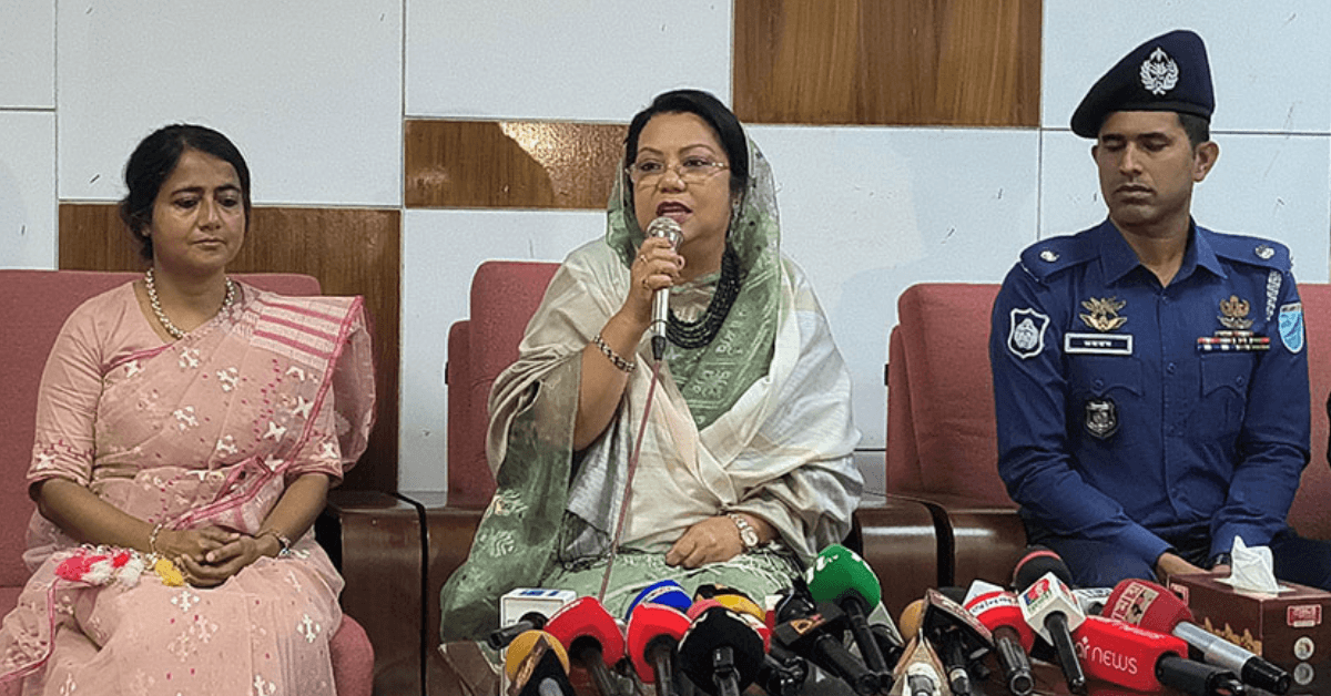 সিভিল এভিয়েশন মাস্টারপ্ল্যান কর্মশালায় বক্তব্য দিচ্ছেন বিমানমন্ত্রী