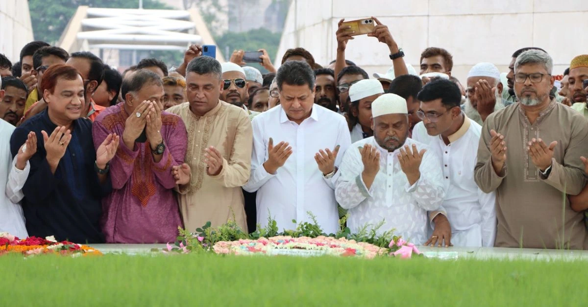 শেরেবাংলা নগরে উন্নয়ন কর্তৃপক্ষের নতুন চেয়ারম্যানদের শ্রদ্ধা নিবেদন