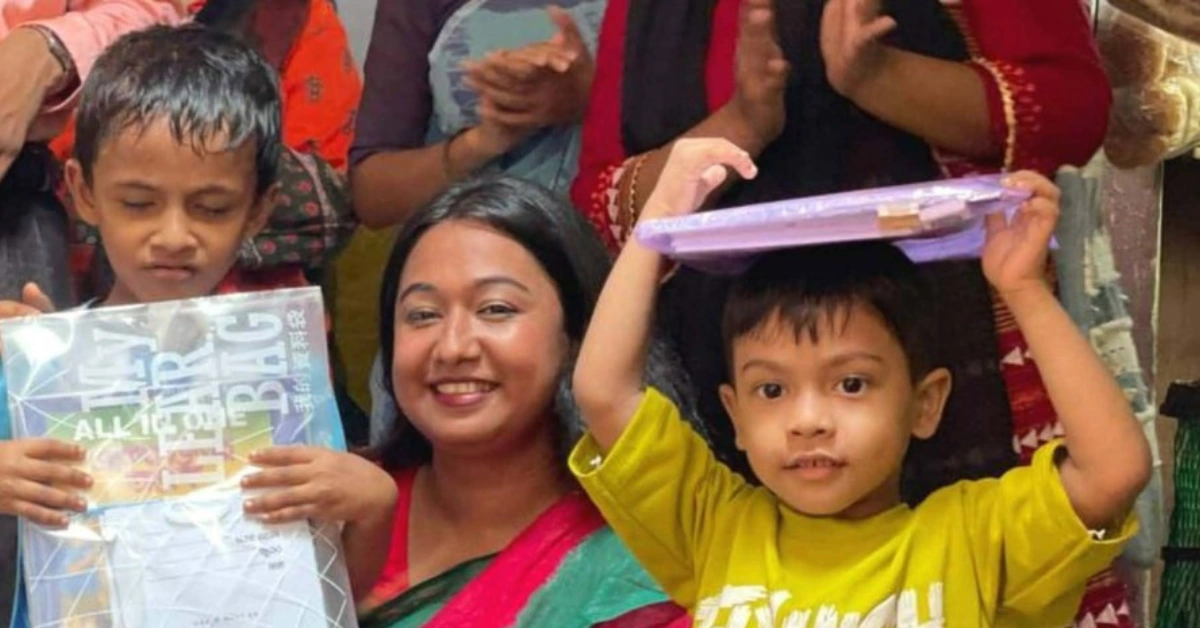 প্রজেক্ট বর্ণমালার শিক্ষাসামগ্রী বিতরণ