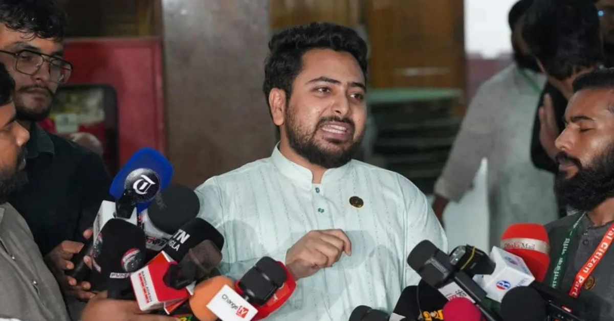 নাহিদ ইসলামের বক্তব্য অনুষ্ঠানে