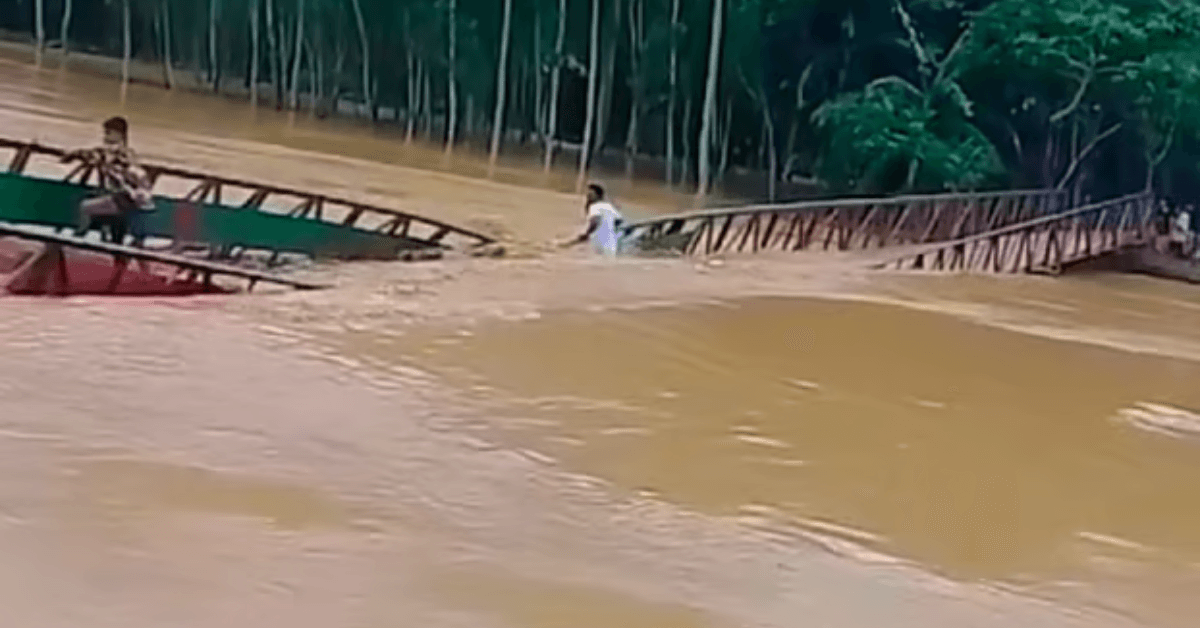 বেইলি সেতু ভেঙে পড়ল
