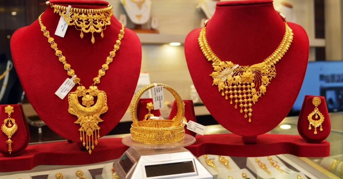 স্বর্ণের দাম আবার বেড়েছে