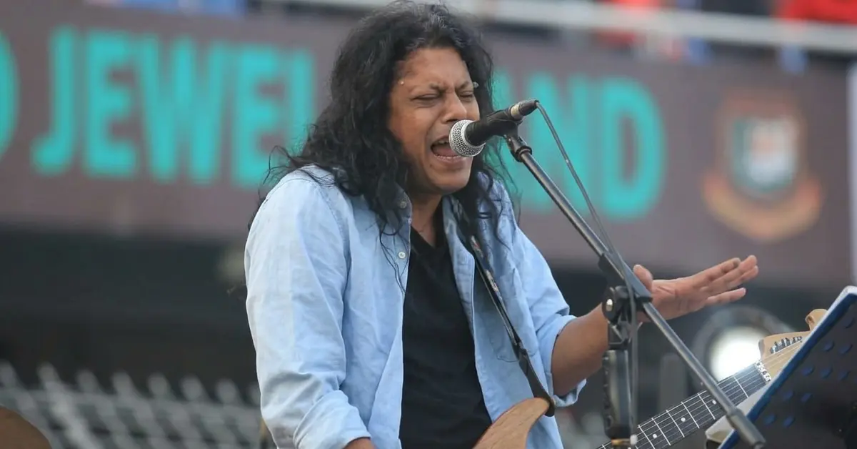 জেমসের বিরুদ্ধে প্রতারণার অভিযোগ