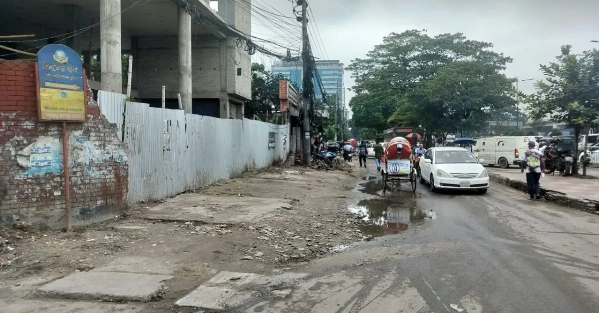 নিকুঞ্জে উচ্ছেদ অভিযান, দখলমুক্ত বিআরটিসি-সংলগ্ন সার্ভিস রোড