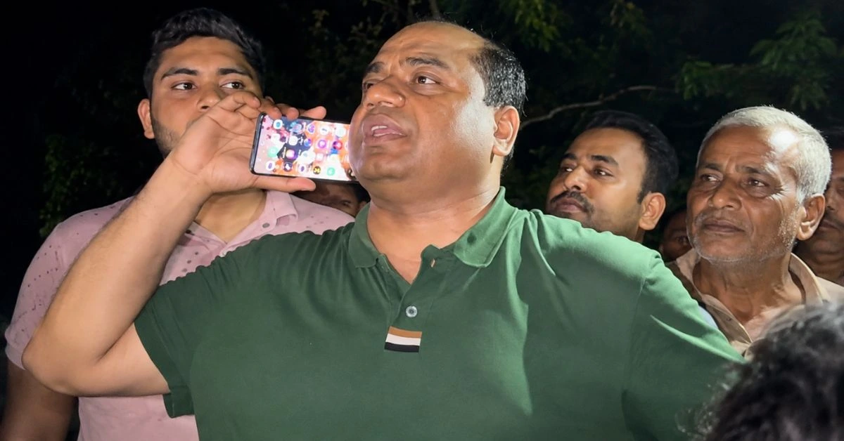 ভুয়া ফোনকলের অভিযোগ নিয়ে এমপি জসিম উদ্দিন আহমেদ বক্তব্য দিচ্ছেন