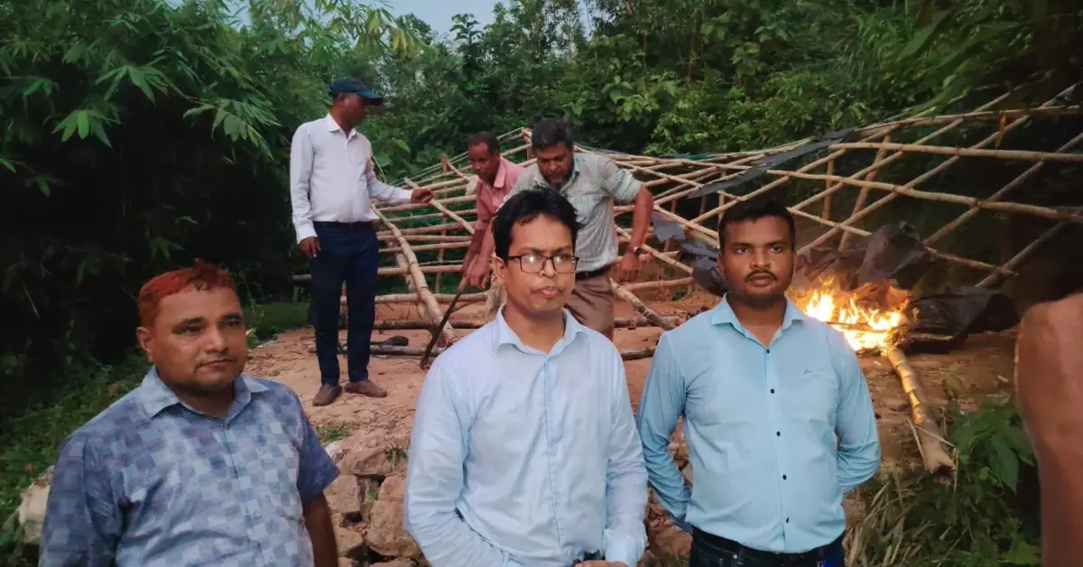 গ্যাস ক্রস ফিলিংয়ের যন্ত্রাংশ জব্দ