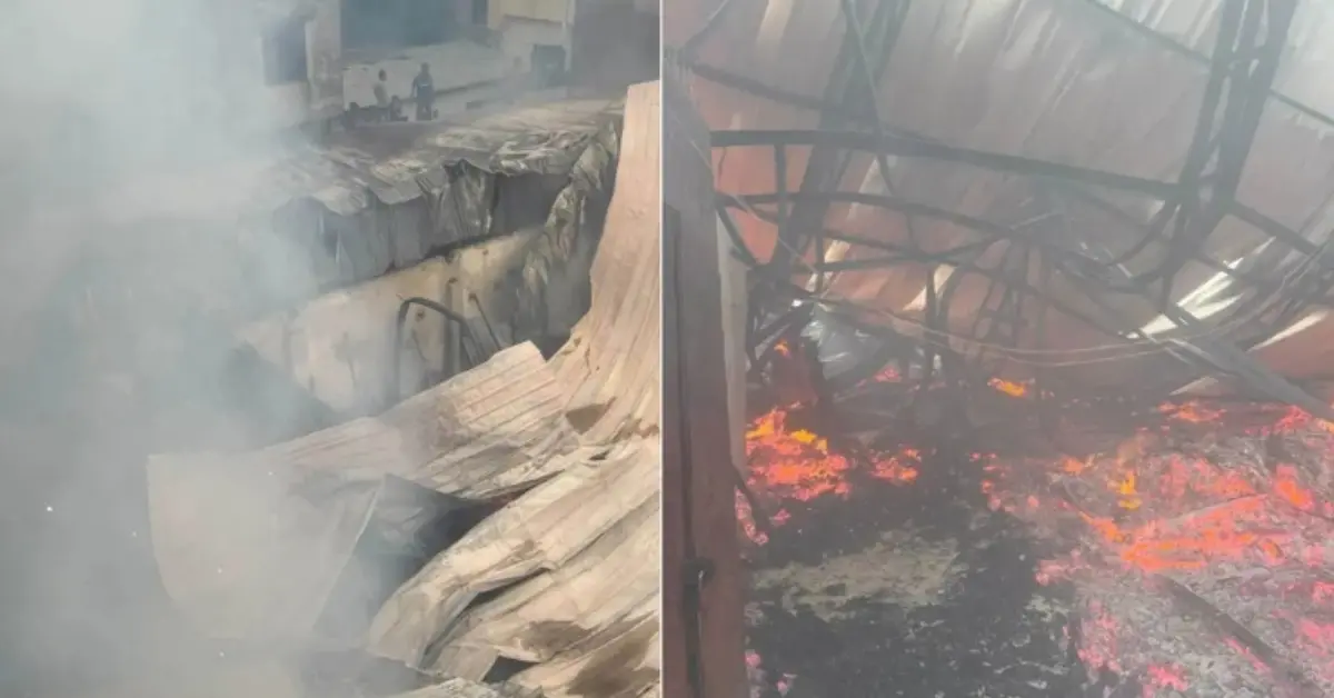 বাড্ডায় ফার্নিচারের গোডাউনে আগুন