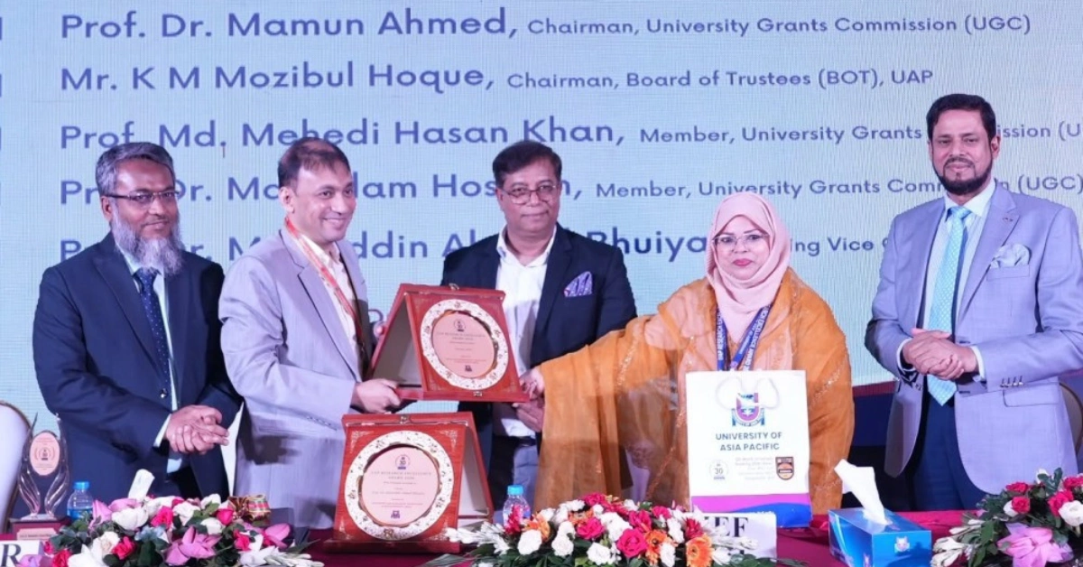 যোগ্য ও সক্ষম বেসরকারি বিশ্ববিদ্যালয়কে গবেষণার মান নিশ্চিত করে পিএইচডি ডিগ্রি দেওয়ার সুযোগ দেওয়ার বিষয়টি বিবেচনা করছে ইউজিসি।