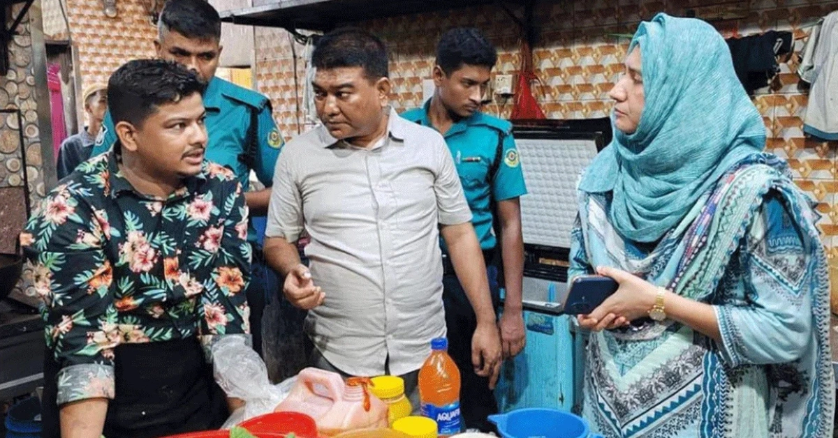 চট্টগ্রামের সিটি রাজবাড়ি রেস্তোরাঁয় ভ্রাম্যমাণ আদালতের অভিযান