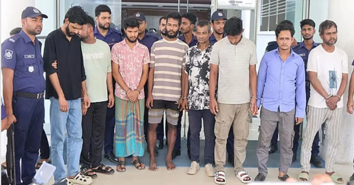 পুলিশের অভিযানে গ্রেপ্তার হওয়া সন্ত্রাসী রায়হানের সহযোগী ও বাহিনীর সদস্যরা