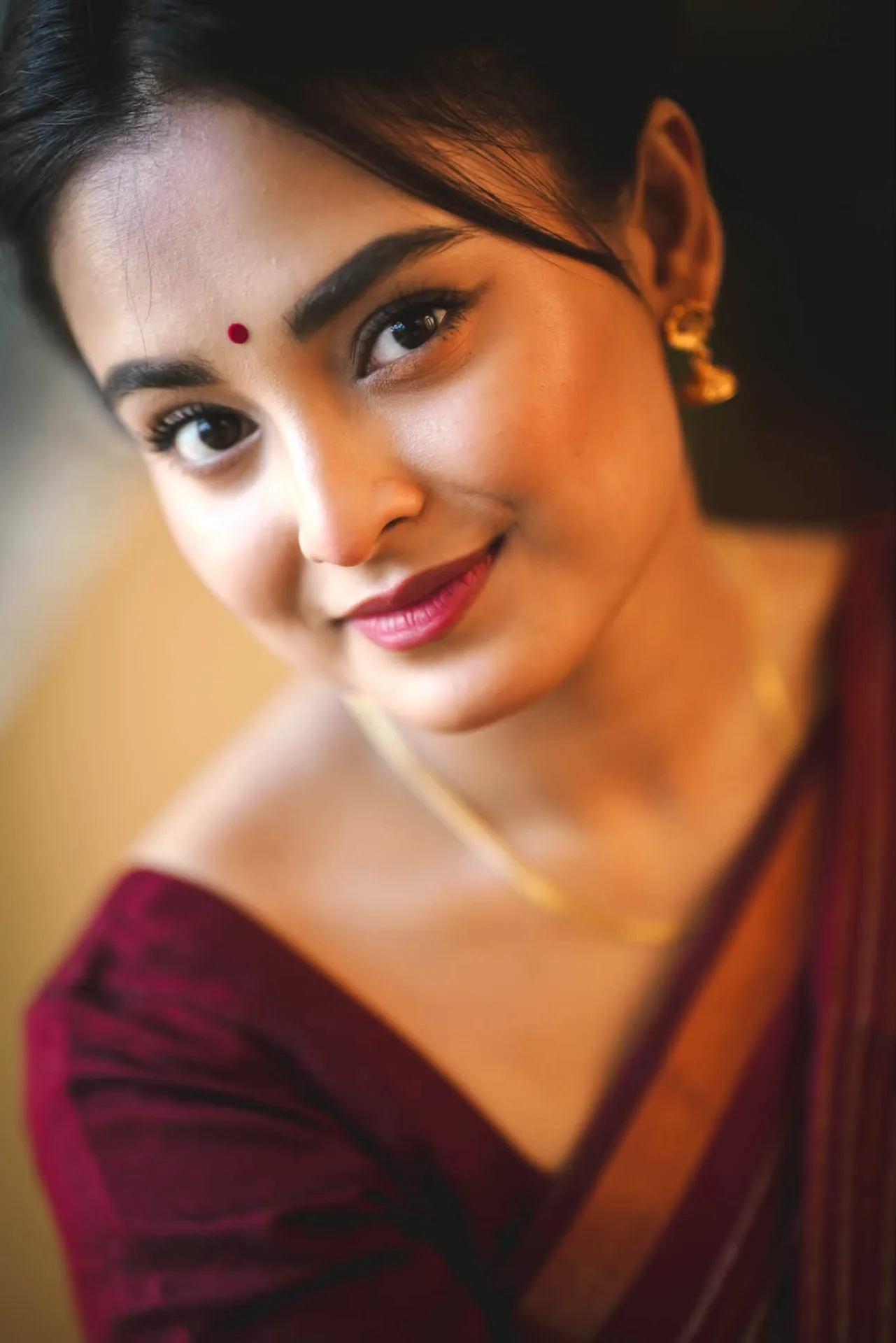 "এক চিমটি লজ্জা, দু'চিমটি মিষ্টি": শাড়িতে নতুন ফটোশুটে তটিনি