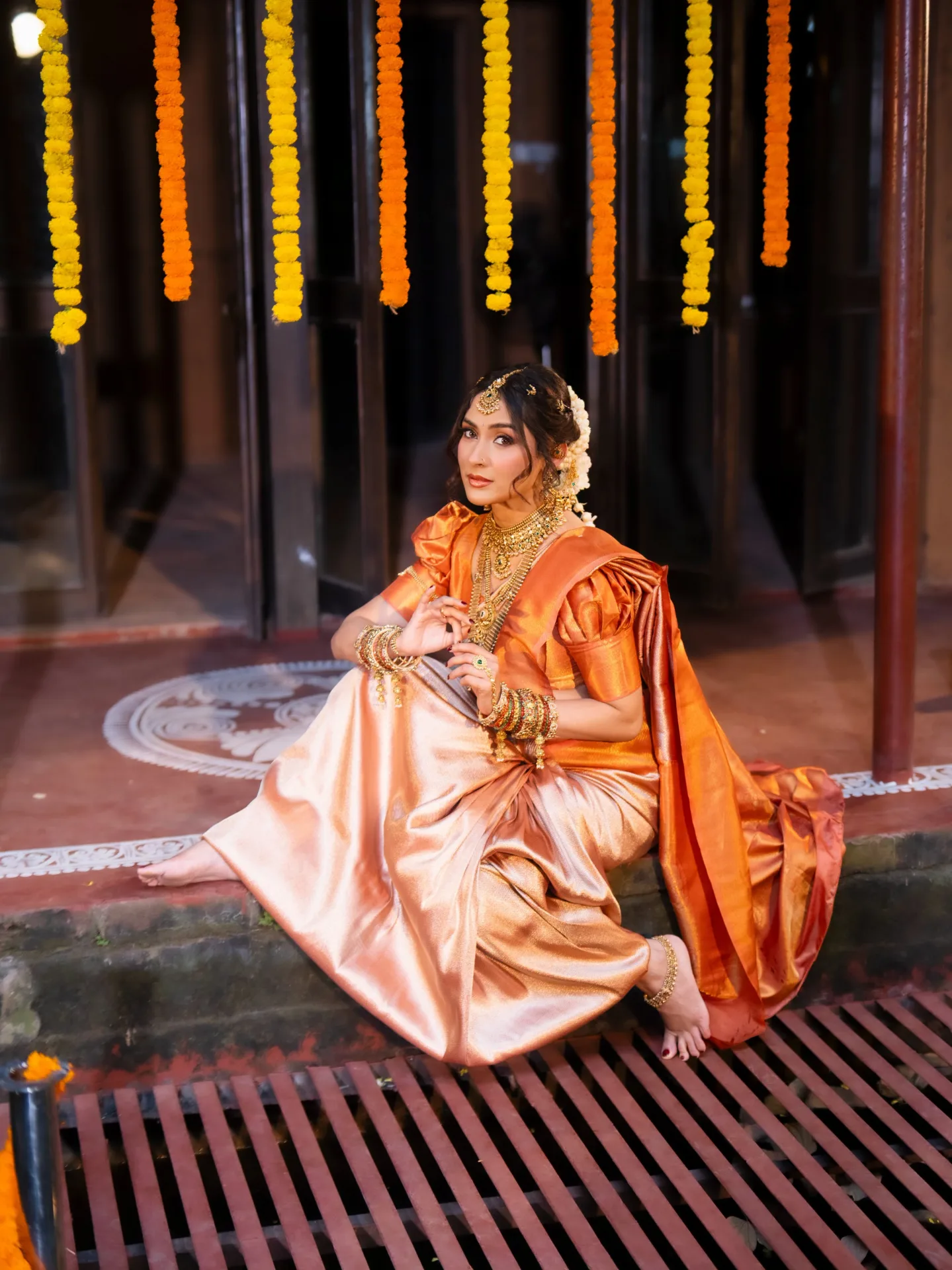 কল্যাণী: কপার-অরেঞ্জ কাঞ্জিভরমে মেহজাবীনের রাজকীয় রূপ