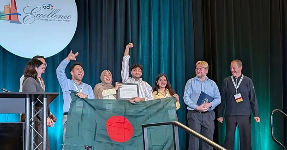 যুক্তরাষ্ট্রের আটলান্টায় মর্টার ওয়ার্কেবিলিটি কম্পিটিশন ২০২৬-এ বিশ্ব চ্যাম্পিয়ন হওয়া চুয়েটের শিক্ষার্থীদের দল ‘চুয়েট সি’।