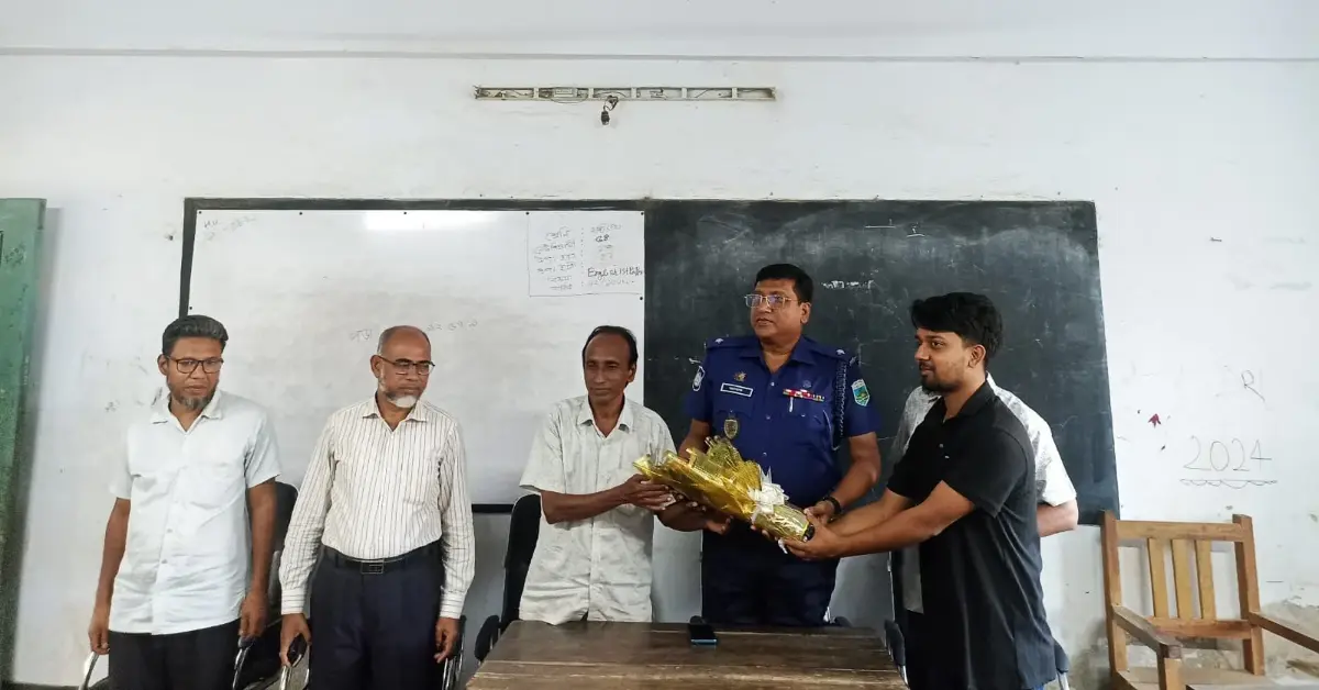 নওগাঁয় দুর্গাপূজার নিরাপত্তায় প্রশাসনের বিশেষ নির্দেশনা