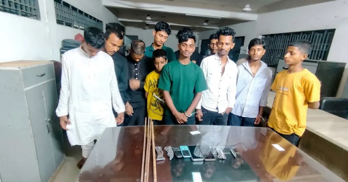 মোহাম্মদপুরে ছিনতাইবিরোধী অভিযান