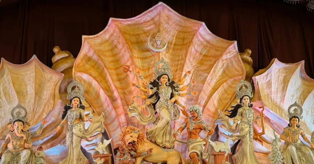 মহাসপ্তমীর পূজায় দেবী দুর্গার আরাধনা