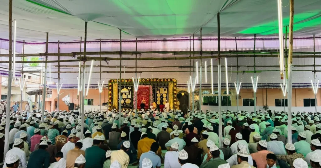 নসিহত ও মোনাজাতে অংশ নেন হাজারো ধর্মপ্রাণ মুসল্লি