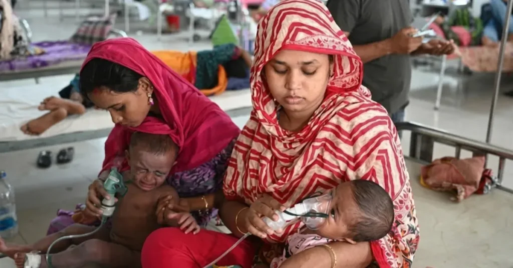 হামে মৃত্যু আটশ, আক্রান্ত ১২ হাজারের বেশি 1 হাসপাতালে হামে আক্রান্ত শিশুর চিকিৎসা