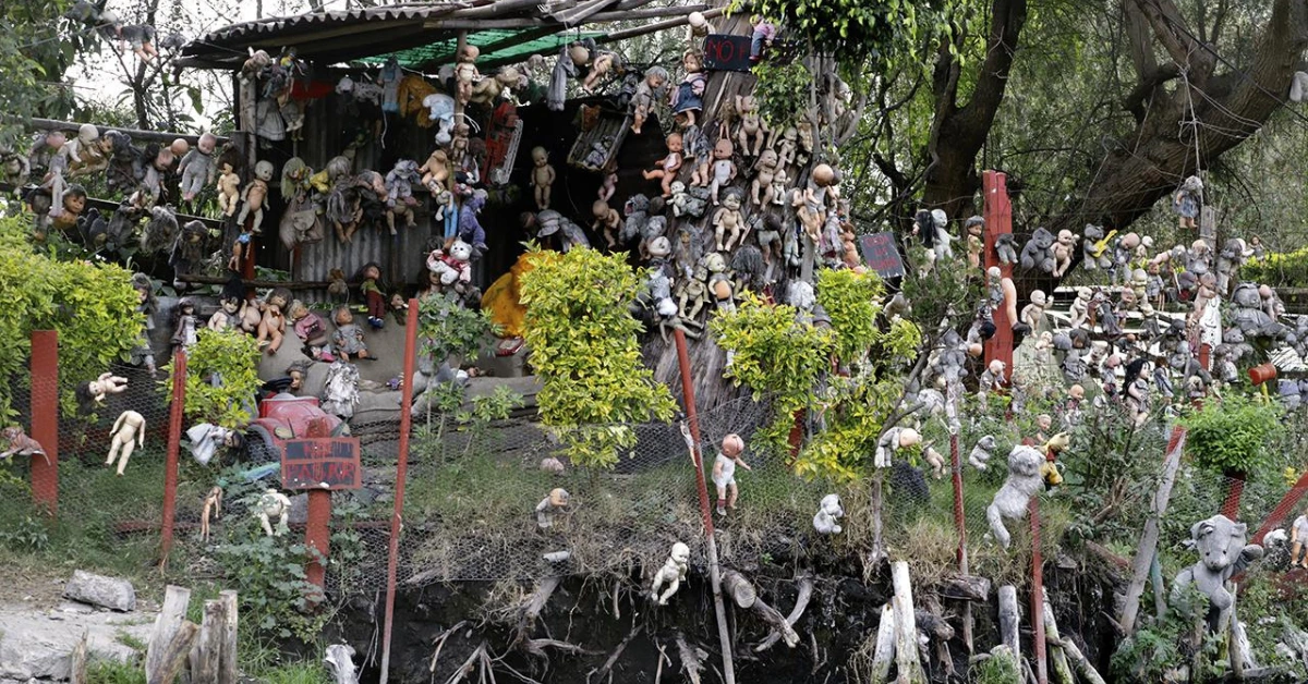 মেক্সিকোর ভয়ংকর সত্য রহস্য কাহিনি 'পুতুল দ্বীপ' 1 পুতুল দ্বীপ রহস্য মেক্সিকো
