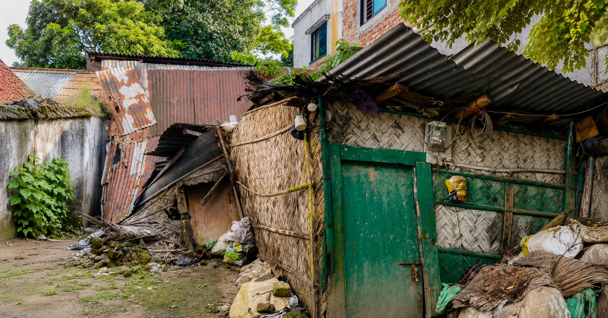 সাজ্জাদের ভাঙা ঘর